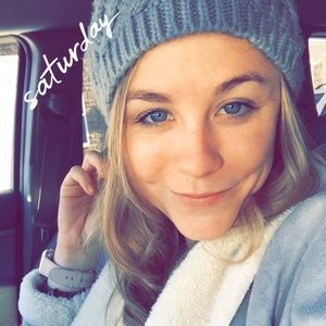 Meet your Posher, Leah